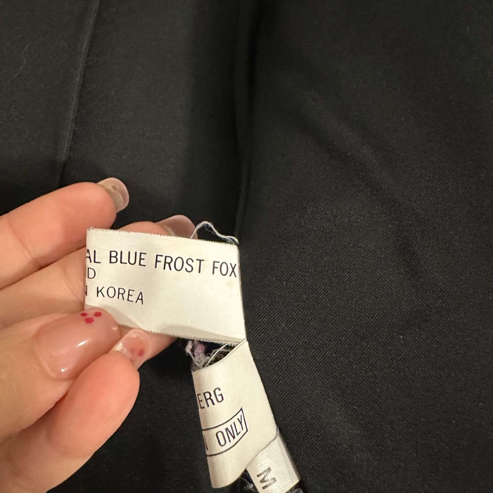 Saga Fox Real Fur Coat | Blue Frost Fox (Gray/Silver Tone) | Size M | Vintage - Picture 9 of 15